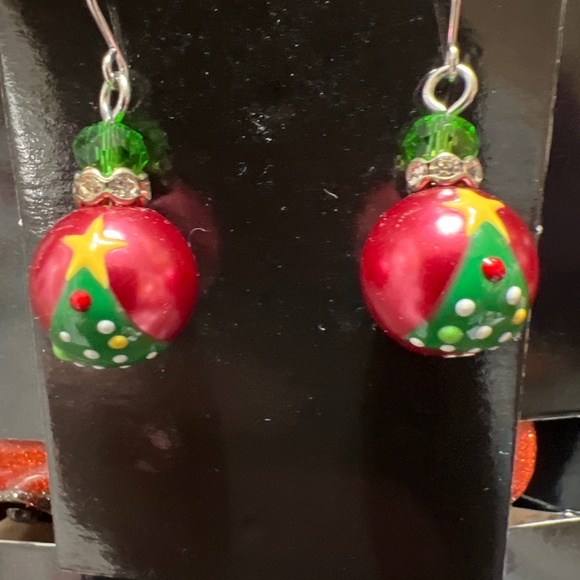 🎁Christmas Shoppe Hair Clip & Earrings - Picture 3 of 9